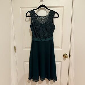 Flowy Green Lace Bery Love Brand Dress Size S- V Back & Back Tie